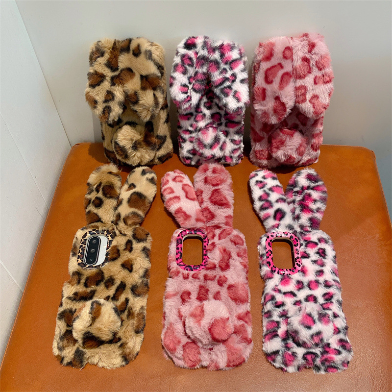 غطاء هاتف فاخر بطبعة الفهد ثلا - مراجعة Phone Cases Galaxy S25 وسعره